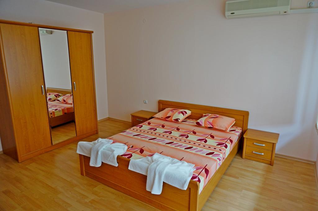 GT Privilege Fort Beach Apartments Elenite Exterior foto